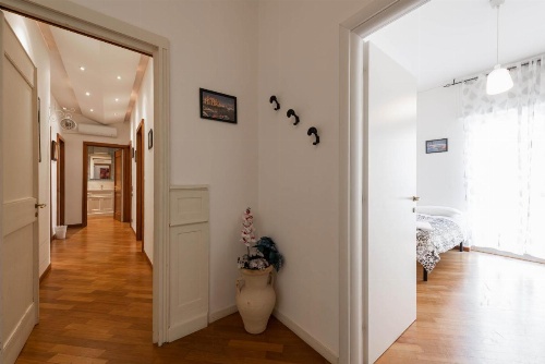 Apartments Black&White - Youtown image 12